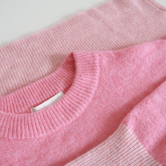 NWOT Two-toned Pink Sweater - Picture 2 of 6